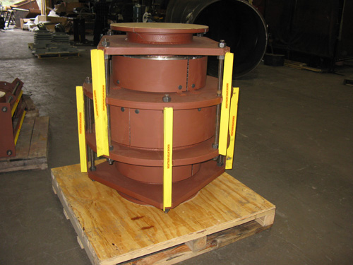 Inline pressure balanced expansion joint
